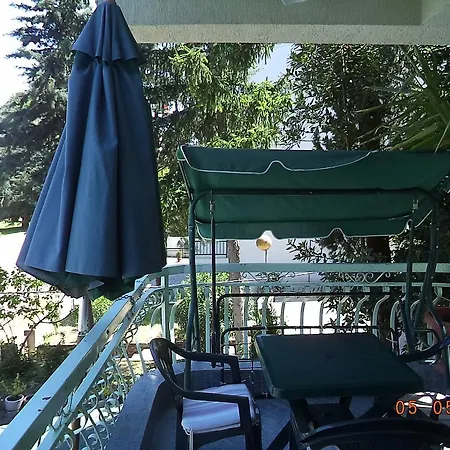 Apartmans Teodora, Star *