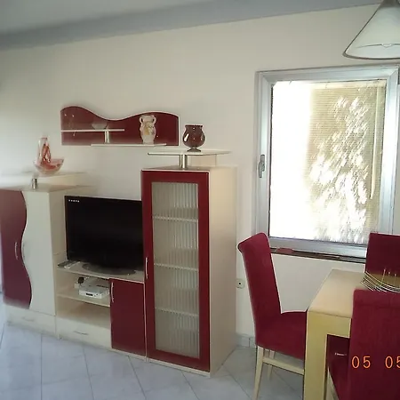 Apartmans Teodora, Star